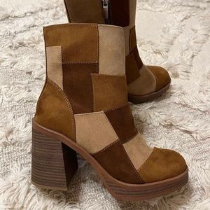 Multicolor Women’s Olly Universal Thread Boots size 6.5